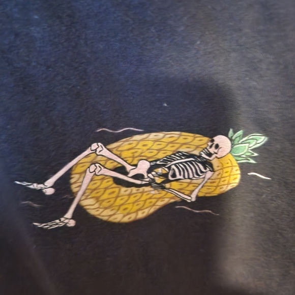 Torrid Black Tee with Summerween Design - Picture 2 of 3